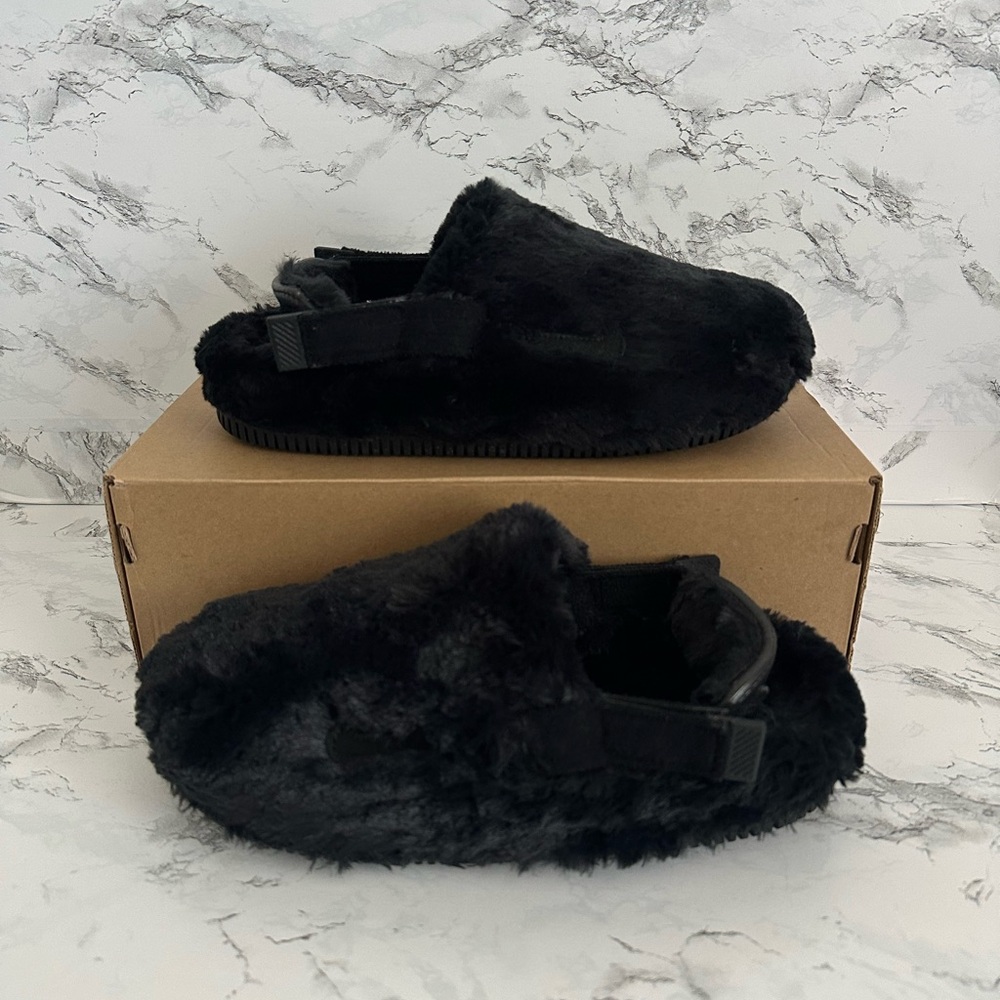 Nike Calm Mule SE Triple Black Faux Fur Slippers Slides Women’s Sizes